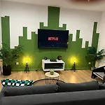 Escale Au Jardin Des Reves Terrasse Parking Privee 8 Personnes * Moulins-les-Metz