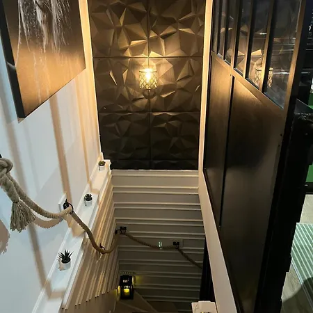 Escapade 6 Pers 2 Sdb 2wc Terrasse Parking Privee Apartman *